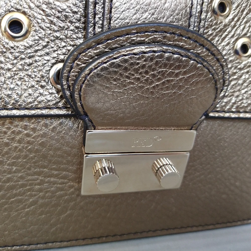 Valentino - Picture 5 of 10